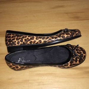 A2 Aerosoles Leopard Print Flats Size 9